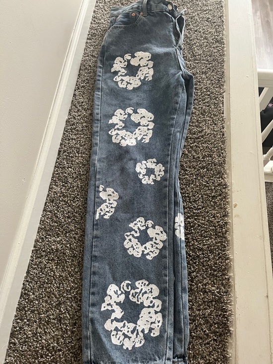 Levi's Denim - Blue denim tear jeans